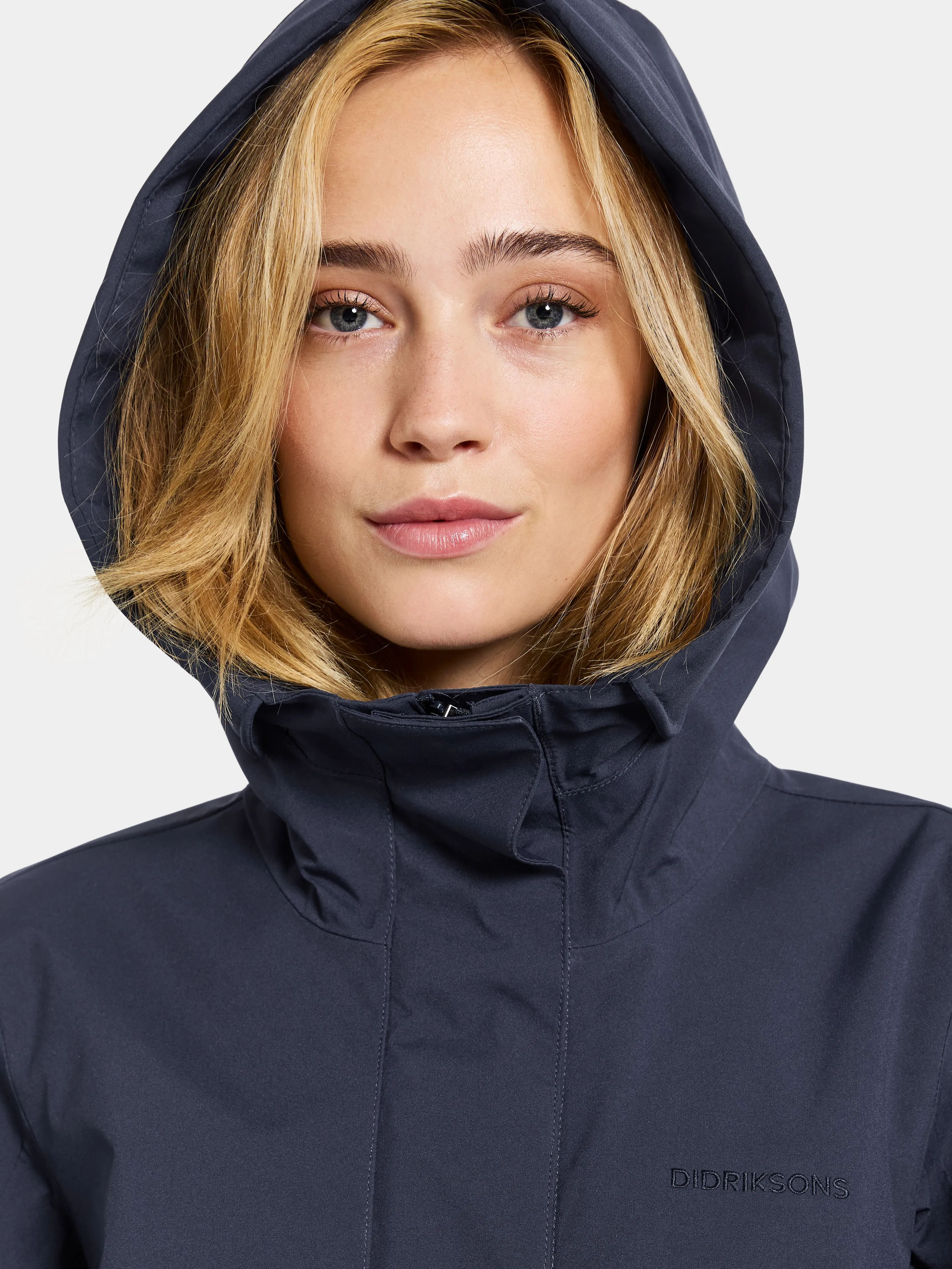 Didriksons Women&#x27;s Edith Parka Dark Night Blue | Buy Didriksons Women&#x27;s Edith Parka Dark Night Blue here | Outnorth