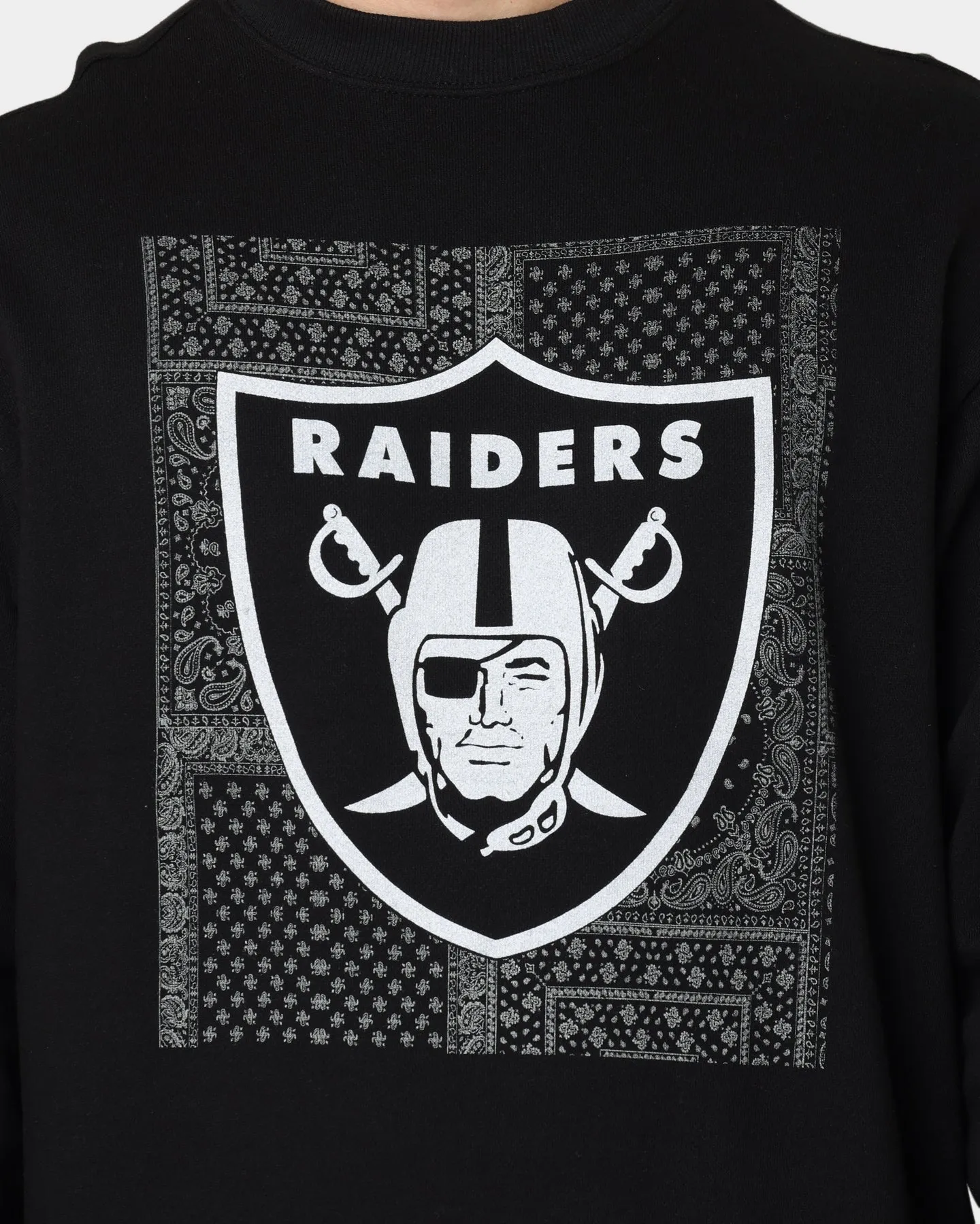 Majestic Athletic Las Vegas Raiders Bandana Paisley Crewneck Black